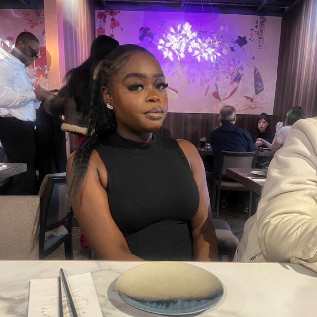 Babysitter in Leeds: Liz