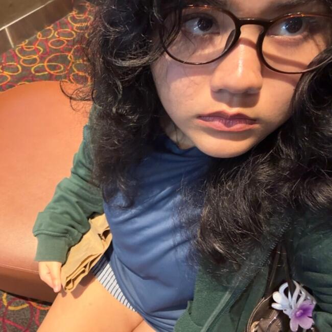 位于新加坡的临时保姆: Thiri