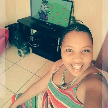 Nanny in Cape Town: Aviwe