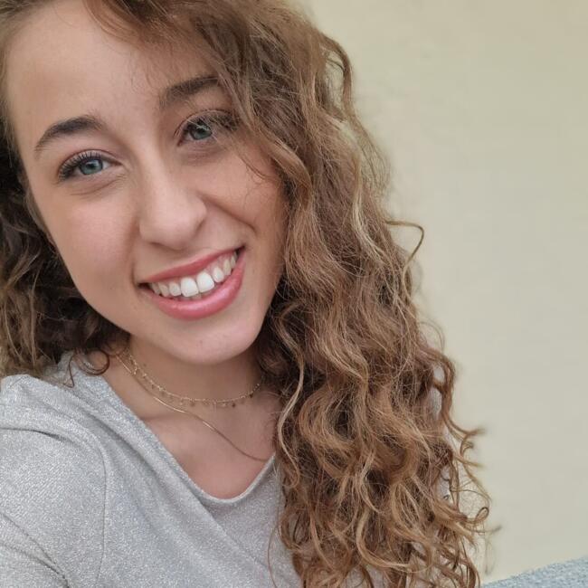 Babysitting job in Cerreto Guidi: Irene