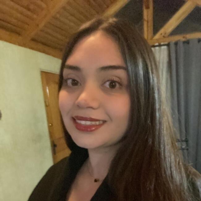 Niñera en Pirque: Pascale