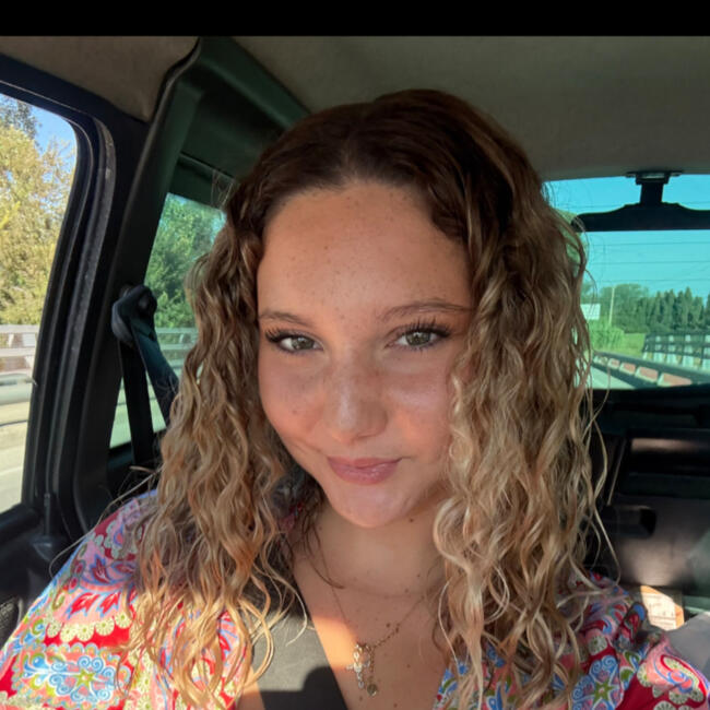 Niñera en Empuriabrava: Jade