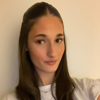 Babysitter in Lyon: Faustine