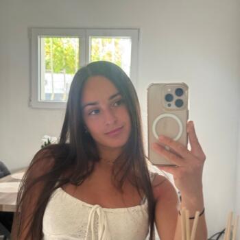 Babysitter Marseille: Lilia