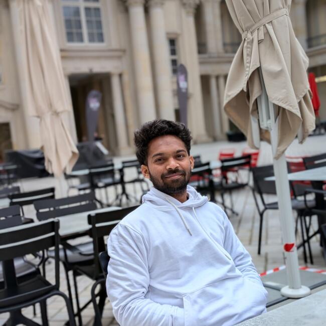 Babysitter in Chemnitz: Jashwanth