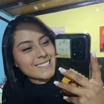 Babysitter in Tumbaco: Karla