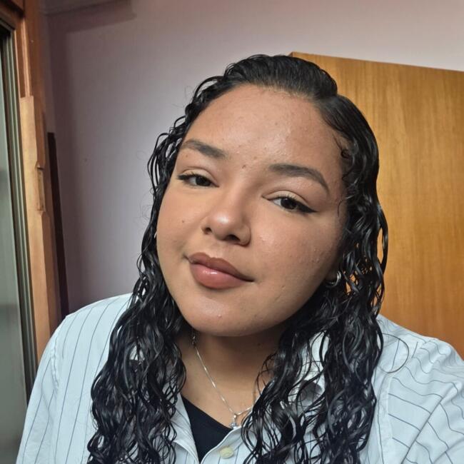 Babysitter in Piracicaba: Kelly mariana