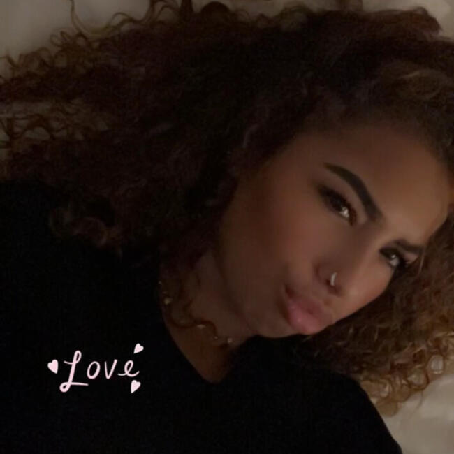 Babysitter in Le Kremlin-Bicêtre: Yamina