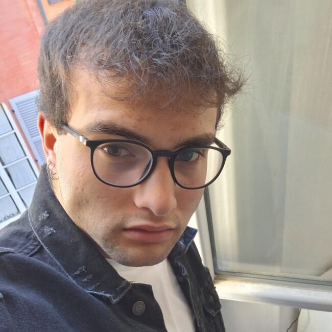 Babysitter a Bologna: Simone