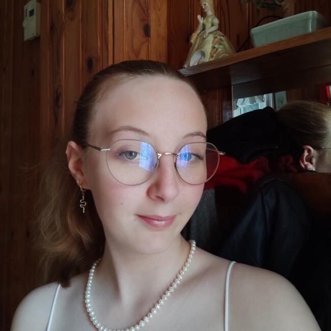 Babysitter in Amiens: Manon