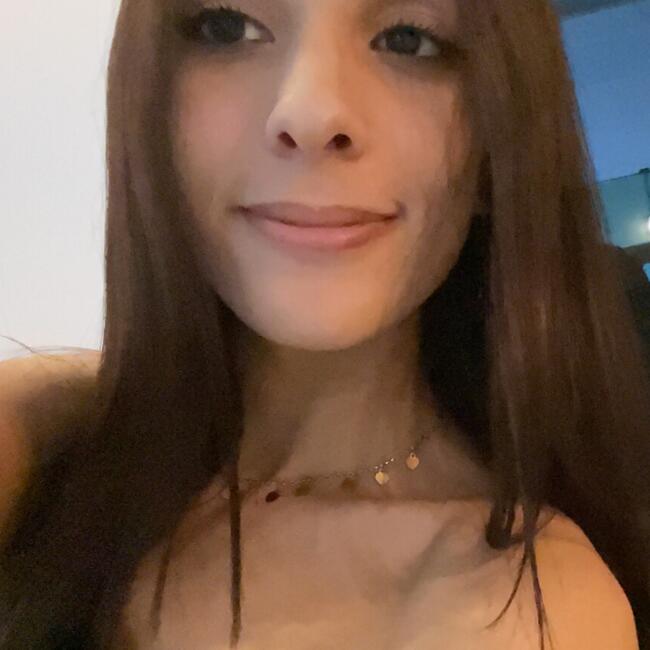 Emprego de babá em Itapema: Pamela