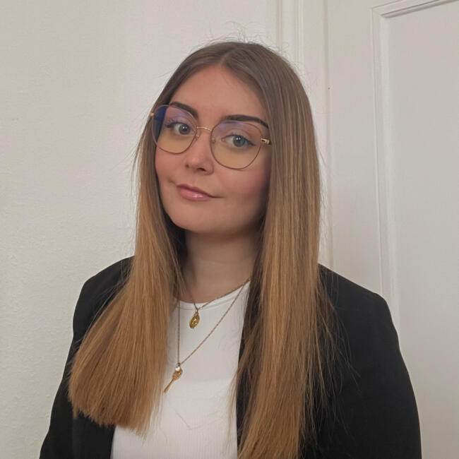 Babysitter in Strasbourg: Emma