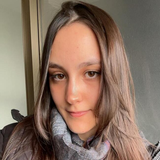 Babysitter in Caxias do Sul: Júlia