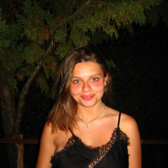 Babysitter in Faro: Maria