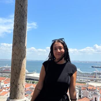 Babysitter in Burgos: Coral Fontaneda