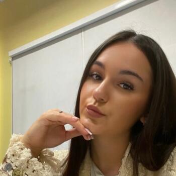 Babysitter Saint-André-le-Puy: Emma