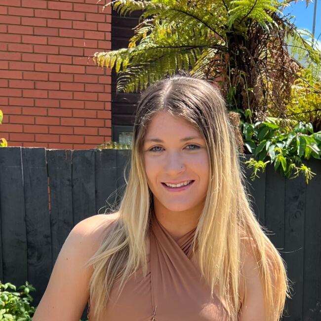Babysitter in Christchurch: Claudia