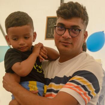 Δουλειά για babysitter στην περιοχή Αλμάντα: δουλειά φύλαξης παιδιών Ravi