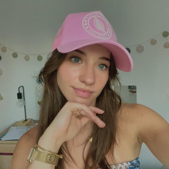 Babysitter in Taverny: Lana