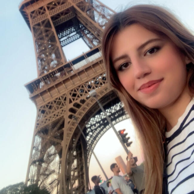 Babysitter in Boulogne-sur-Mer: Linda