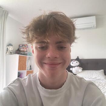 Babysitter in Auckland: Edward