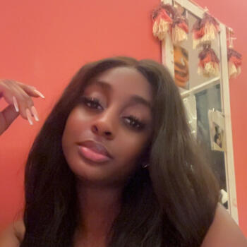 Babysitter in Almere Stad: Adanniya