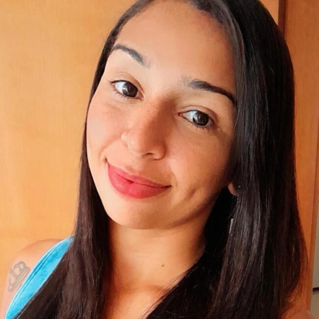 Babá em Brasília: Gislane