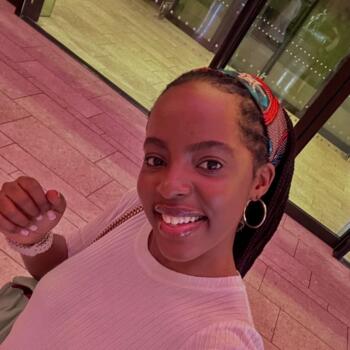 Babysitting job in Mutungo Central: babysitting job Judith