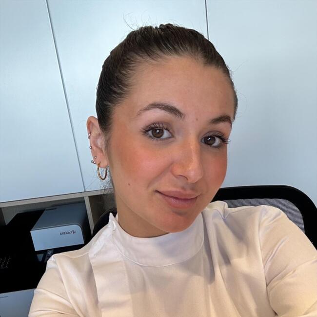 Nanny in Mairena del Aljarafe: Lola