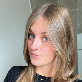 Babysitter in Lyon: Enza