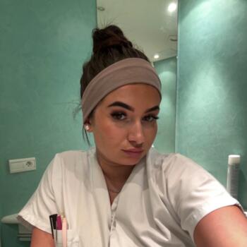 Babysitting job in Aureilhan: babysitting job Loane