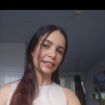 Babysitter Belo Horizonte: Leidiane
