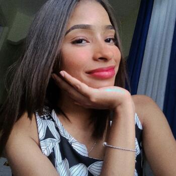 Niñera en Santo Domingo (Distrito de Santo Domingo): Angélica María