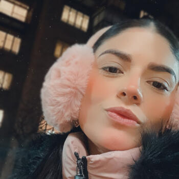 Baby-sitter in Queens: Tahly