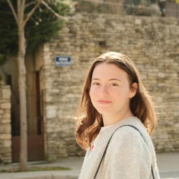 Babysitter in Joucas: Orane