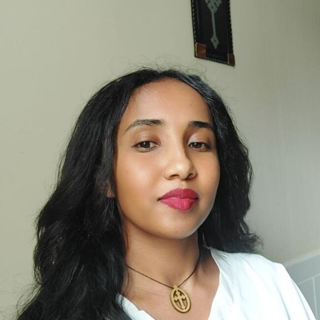 جليسة أطفال في الدوحة: Bethel D