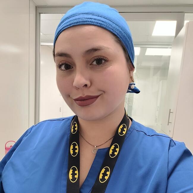 Babysitter in San Fernando: Cynthia