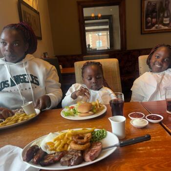 Babysitting job in Kettering: babysitting job Clement