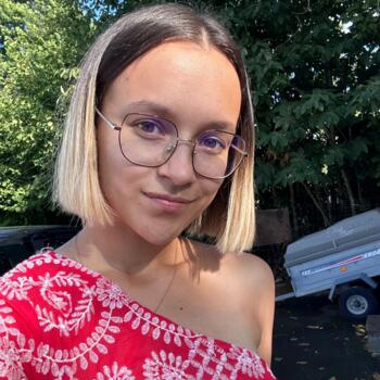 Babysitter in Saint-Herblain: Mélissa