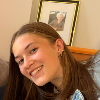 Babysitter in Kortrijk: Eline