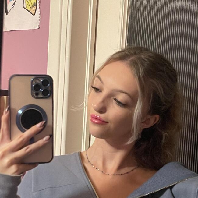 Babysitter στην περιοχή Ηλιούπολη: Μαρία