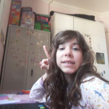 Babá em Londrina: Isabela