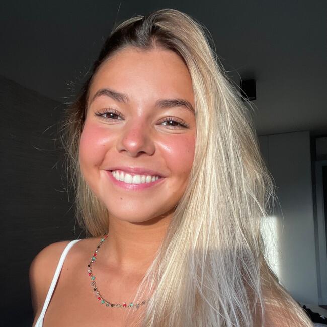 Babysitter in Lisbon: Rita