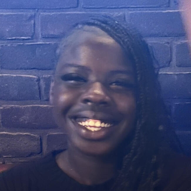 Baby-sitter in Ottawa: Christine