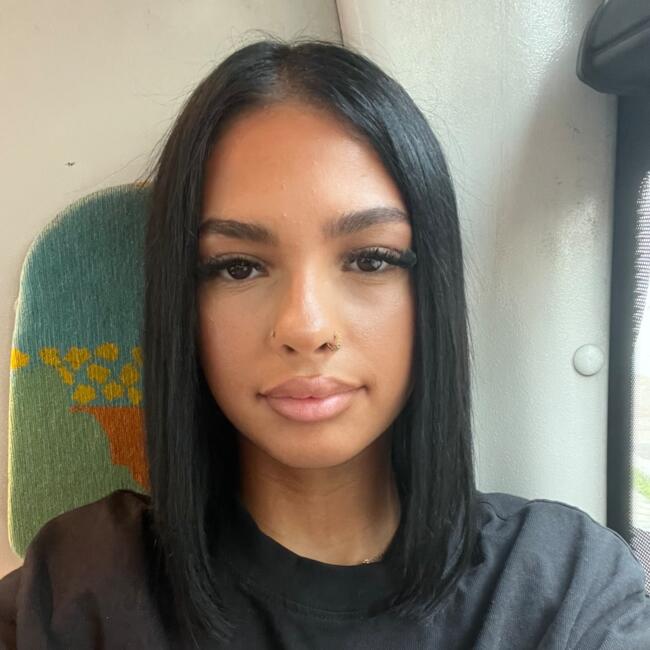 Babysitter in Issy-les-Moulineaux: Sabrina