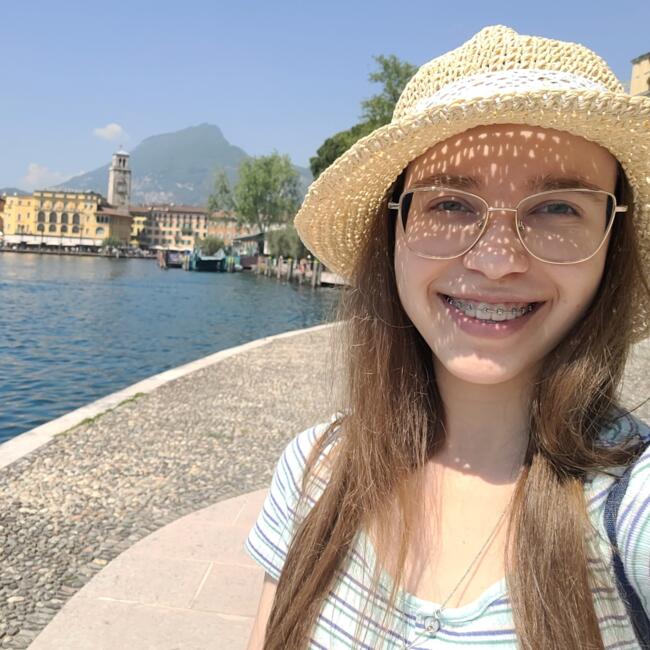 Opiekunka do dziecka w Warszawa: Weronika