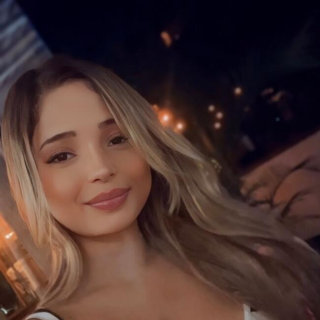 Babysitter in Itaquaquecetuba: Kathelyn