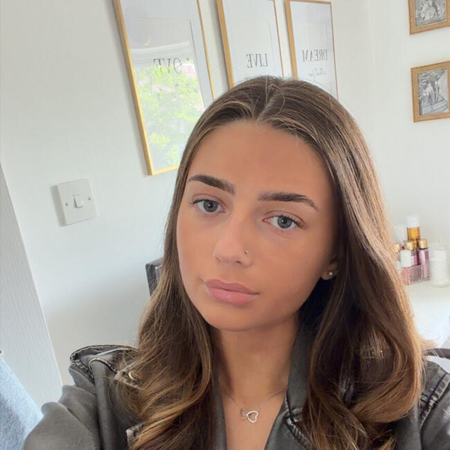 Babysitter in Watford: Daisy