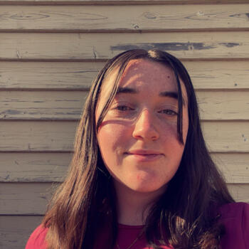 Babysitter in Wallan: Amber