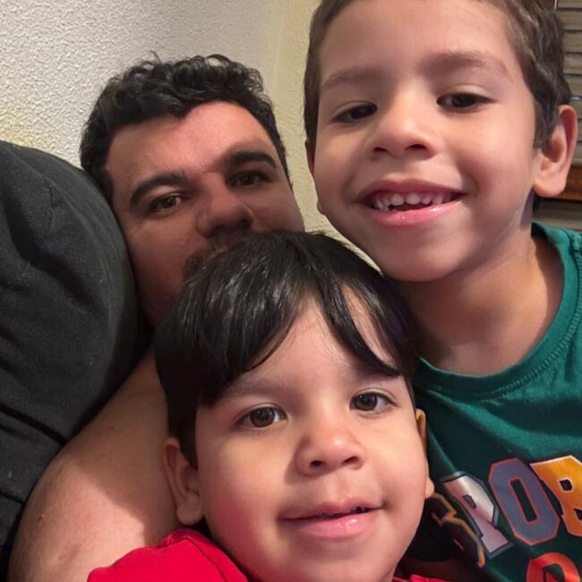 Babysitting job in Valongo: Douglas